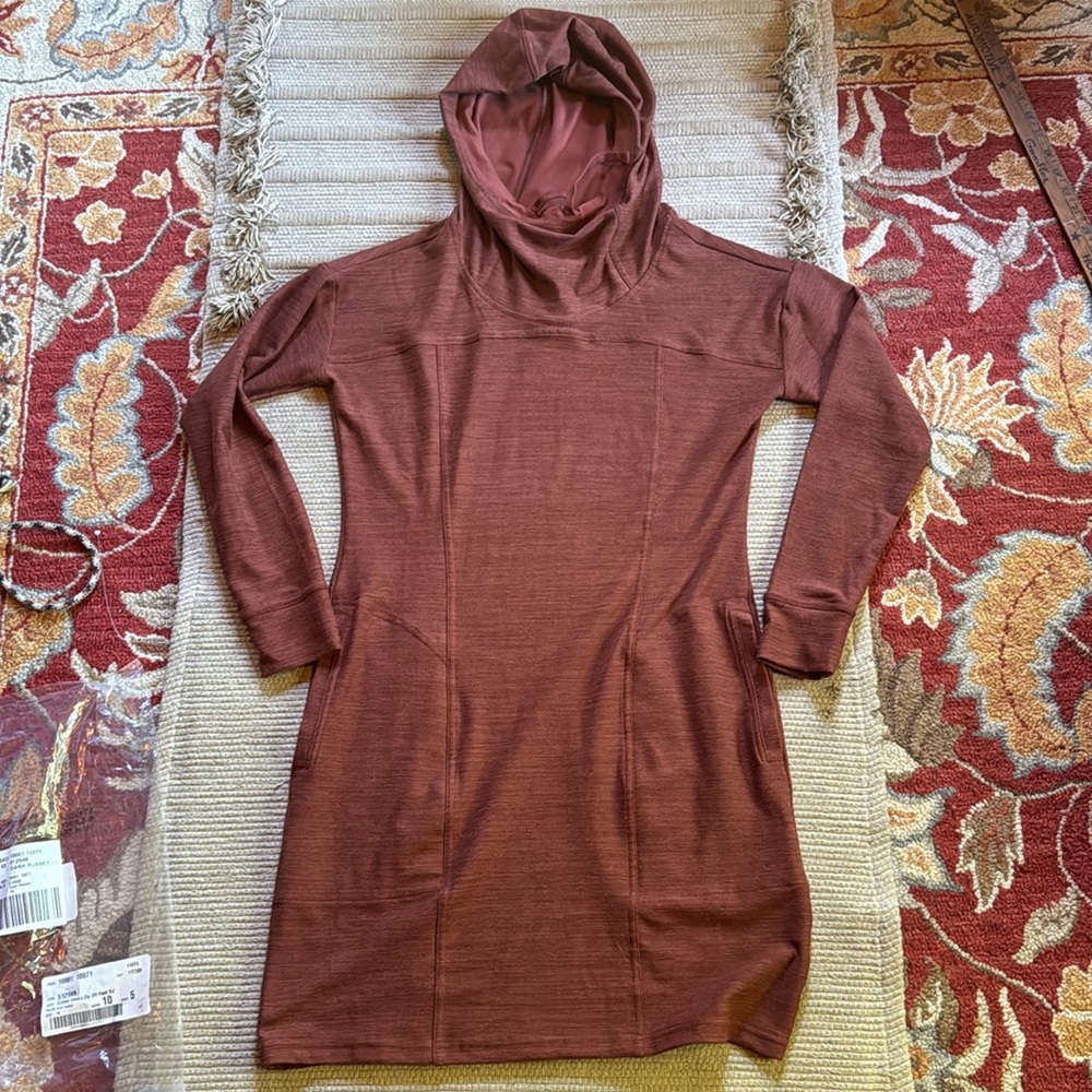Title Nine Hibernation Hooded dress pockets NEW manzanita maroon Toad&Co small